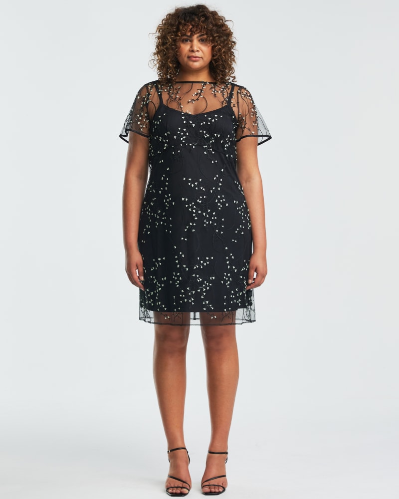 Front of a model wearing a size 20W Gabbana Dress in Multi by Estelle. | dia_product_style_image_id:349766